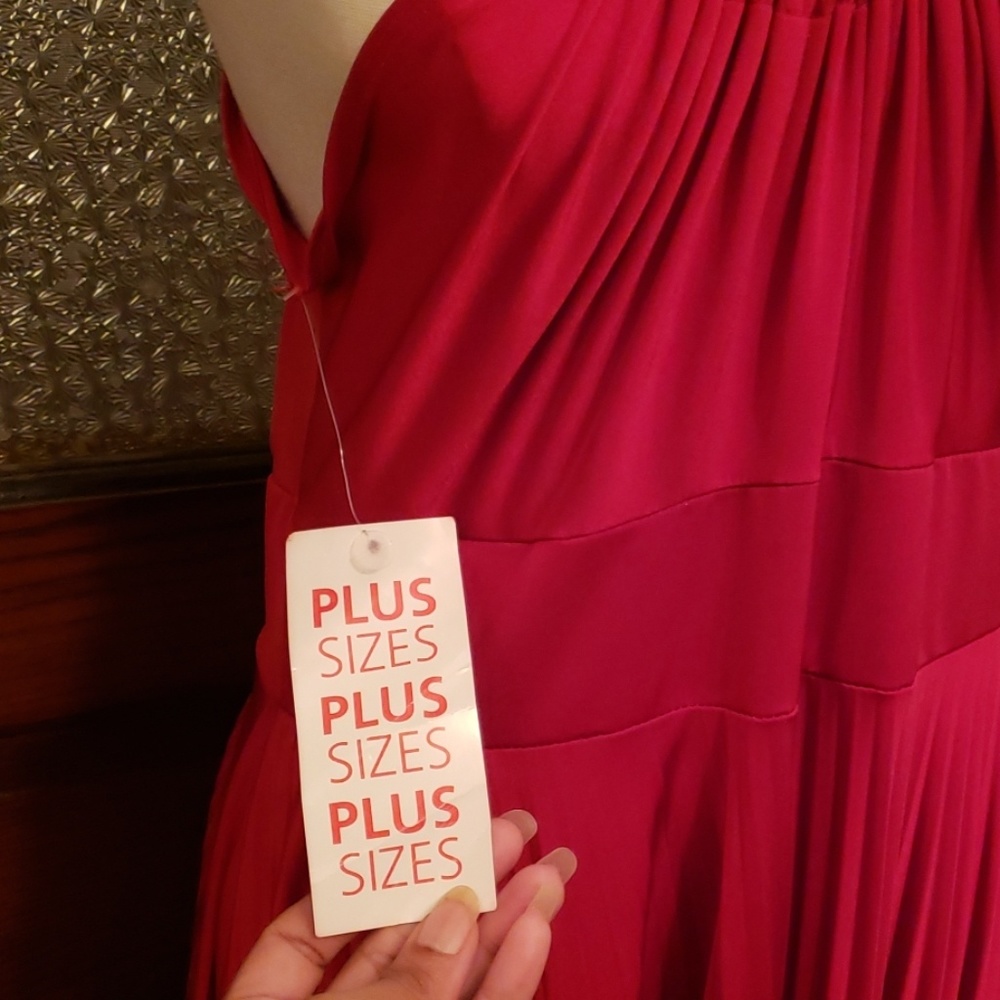 Dress - Picture 3 of 8